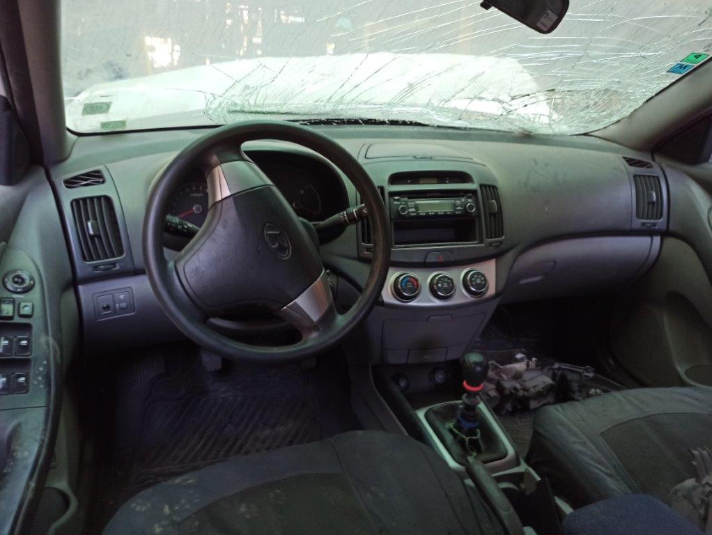  Hyundai ELANTRA 2011    EN DESARME
